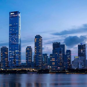 Raffles Shenzhen, Situated In The Heart Of One Shenzhen Bay, Book Now To Enjoy Free Minibar And Happy Hour Privileges At Long Bar On 71F
